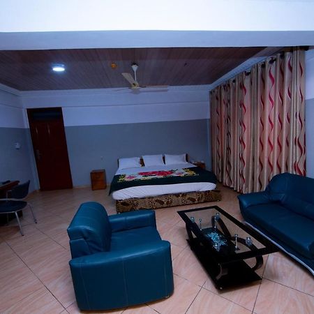 Pemicsa Hotel Accra Spintex エクステリア 写真