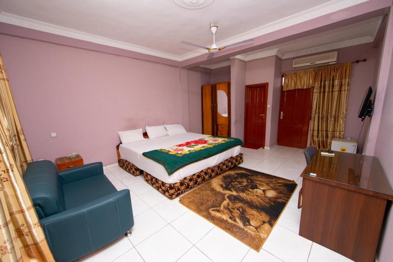 Pemicsa Hotel Accra Spintex エクステリア 写真
