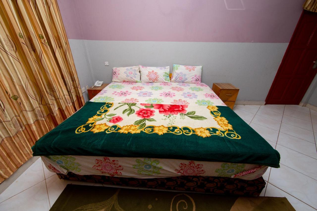 Pemicsa Hotel Accra Spintex エクステリア 写真