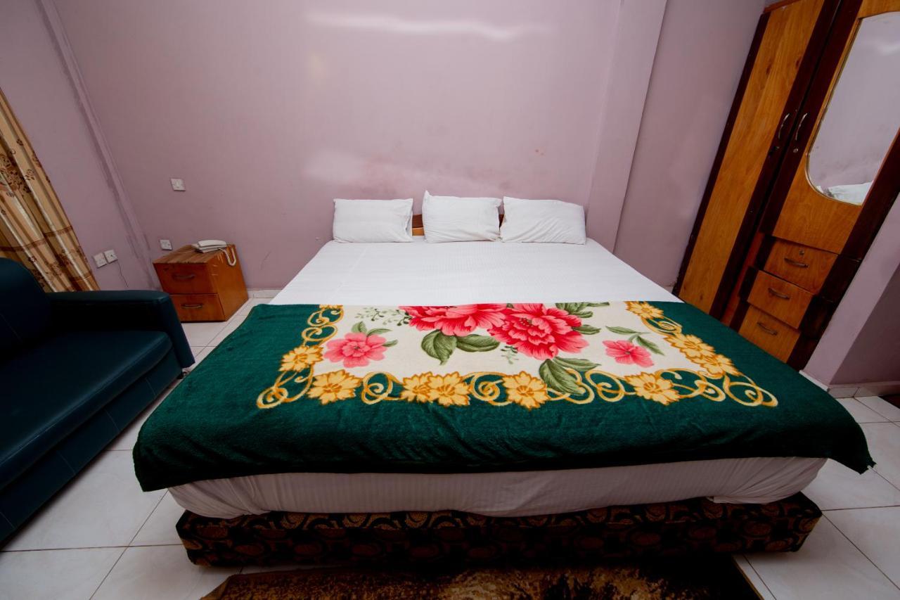 Pemicsa Hotel Accra Spintex エクステリア 写真