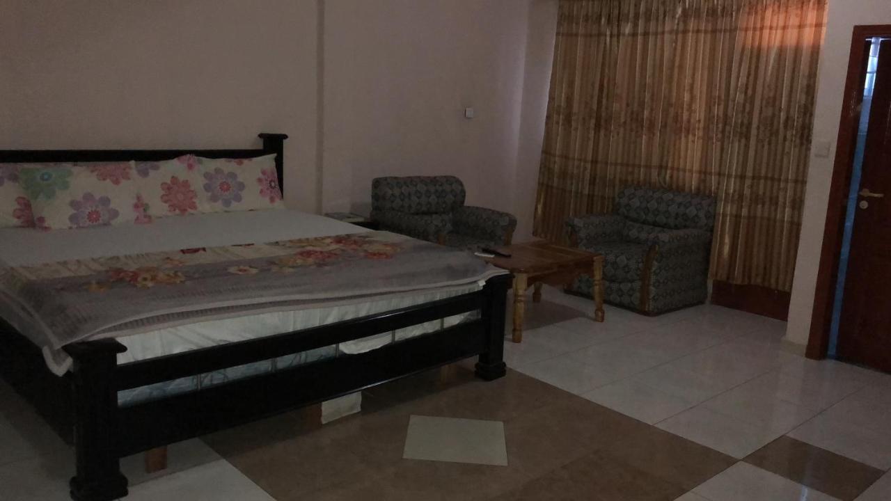 Pemicsa Hotel Accra Spintex エクステリア 写真