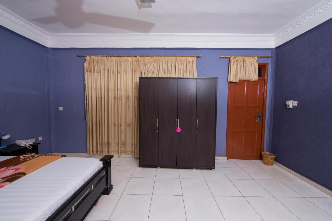 Pemicsa Hotel Accra Spintex エクステリア 写真
