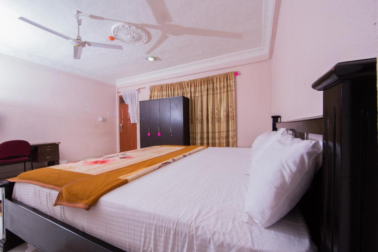 Pemicsa Hotel Accra Spintex エクステリア 写真