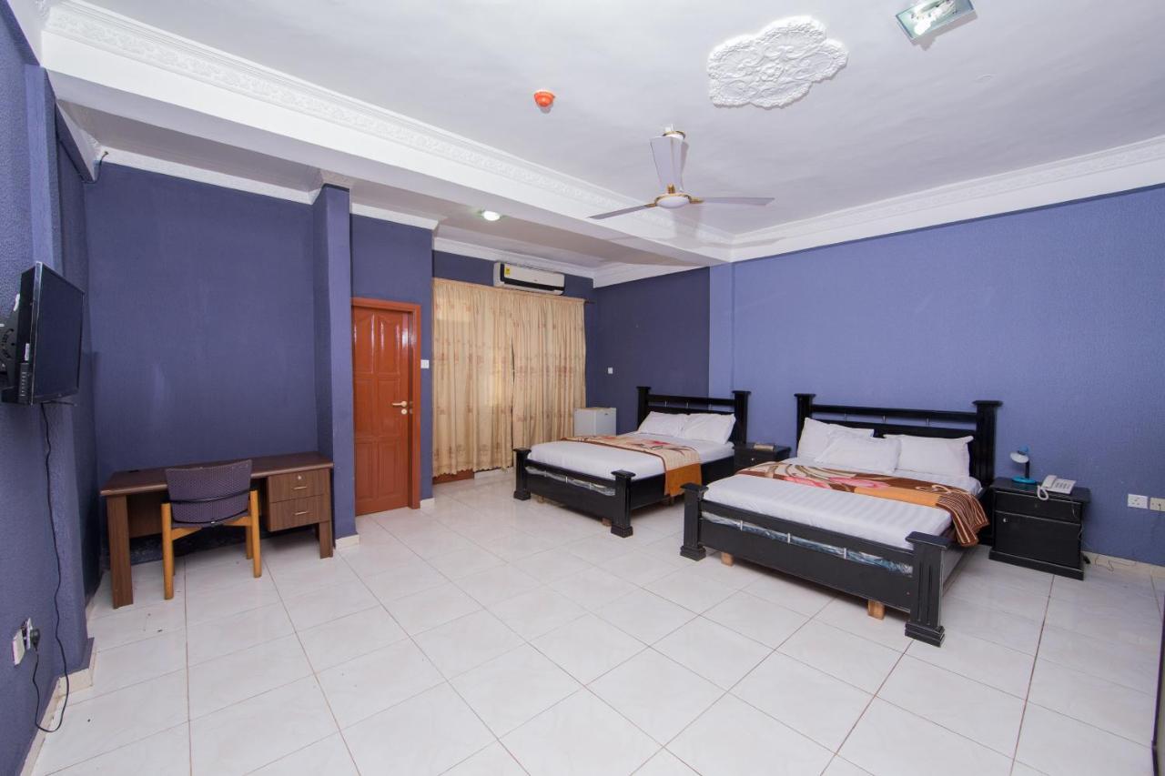 Pemicsa Hotel Accra Spintex エクステリア 写真
