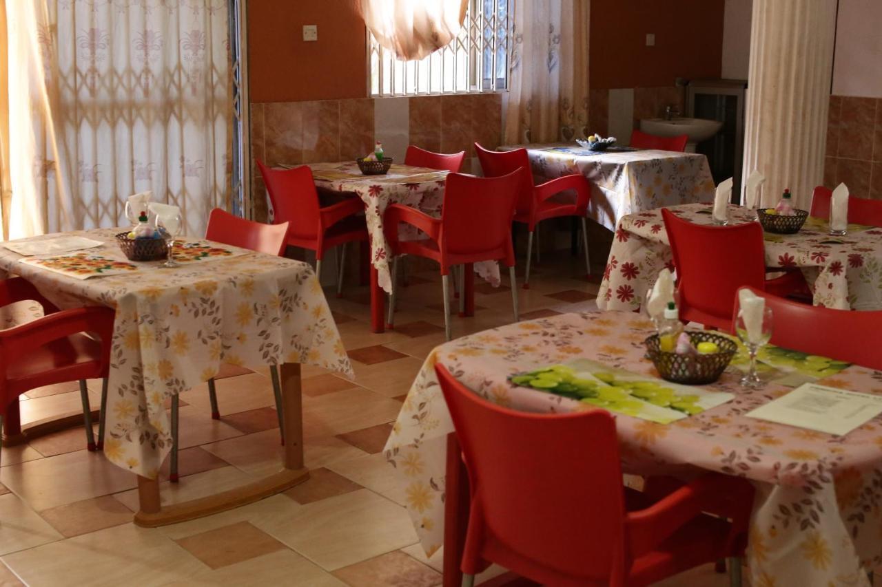 Pemicsa Hotel Accra Spintex エクステリア 写真
